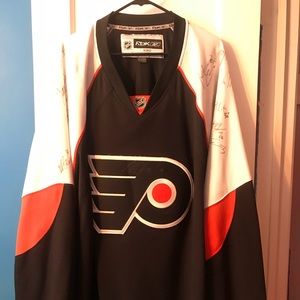 Flyers jersey with autographs
